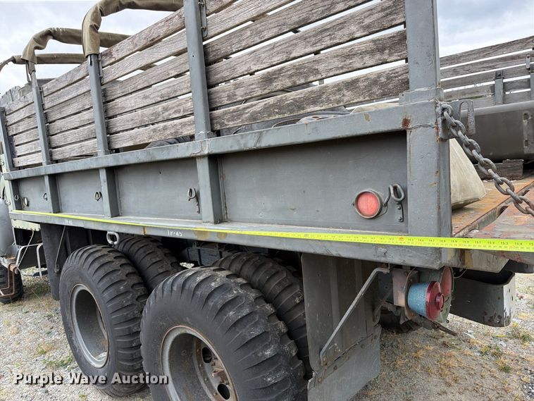 image for item YA4647 1952 GMC General flatbed truck