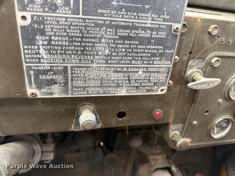 image for item YA4647 1952 GMC General flatbed truck