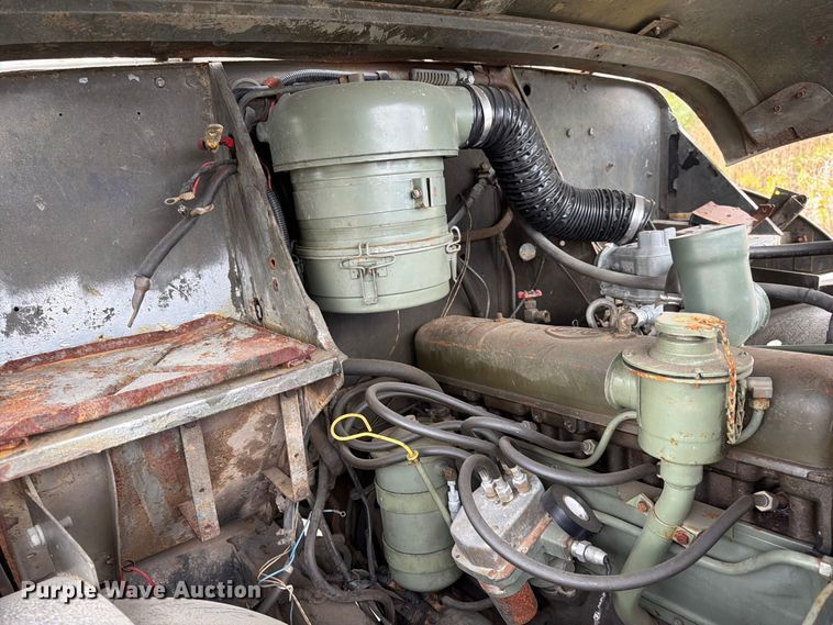 image for item YA4647 1952 GMC General flatbed truck