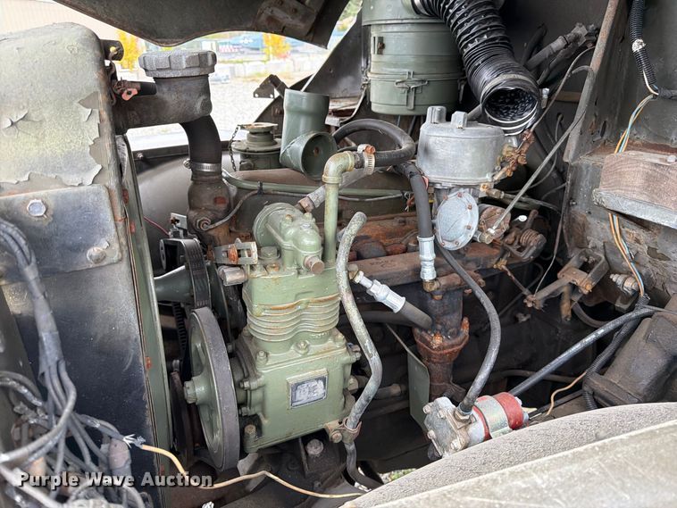 image for item YA4647 1952 GMC General flatbed truck