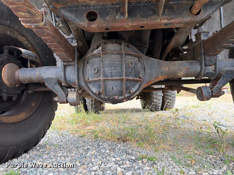 image for item YA4647 1952 GMC General flatbed truck