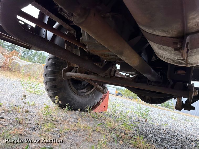 image for item YA4647 1952 GMC General flatbed truck