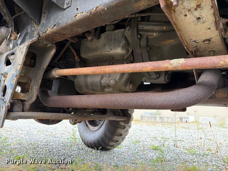 image for item YA4647 1952 GMC General flatbed truck