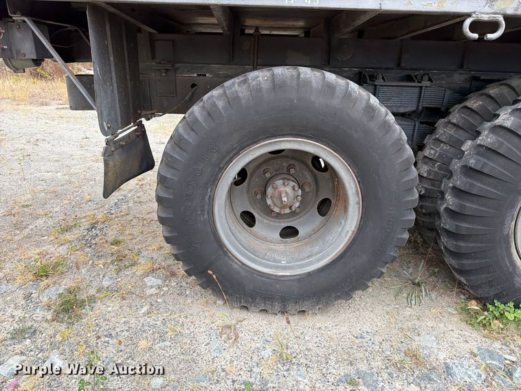 image for item YA4647 1952 GMC General flatbed truck
