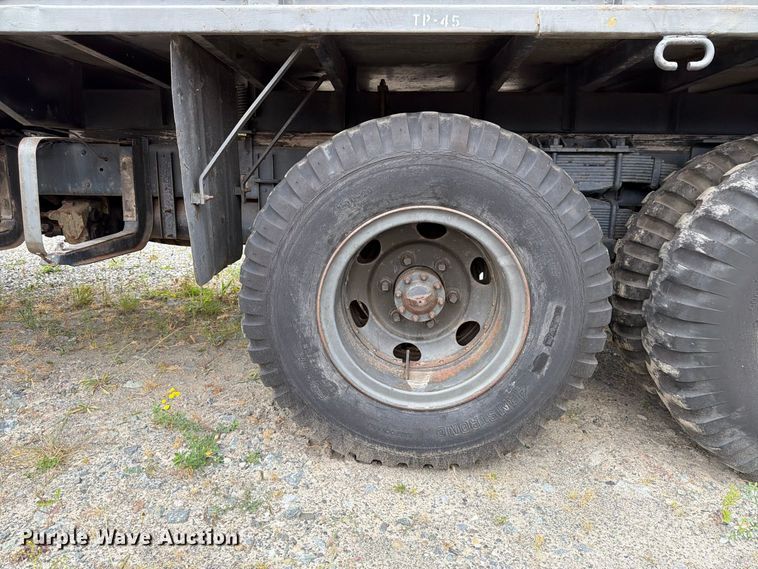 image for item YA4647 1952 GMC General flatbed truck