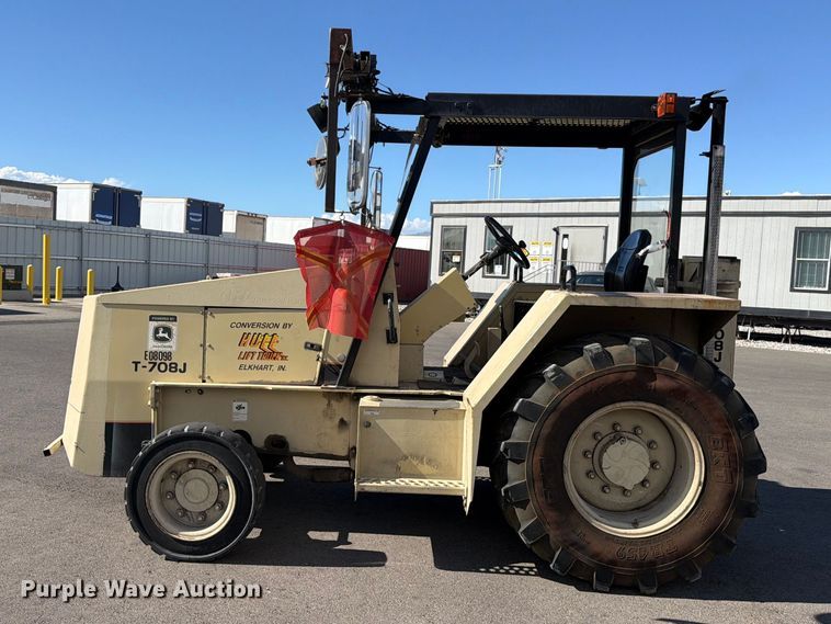 image for item YA4743 2007 Ingersoll Rand T-708J tow tractor