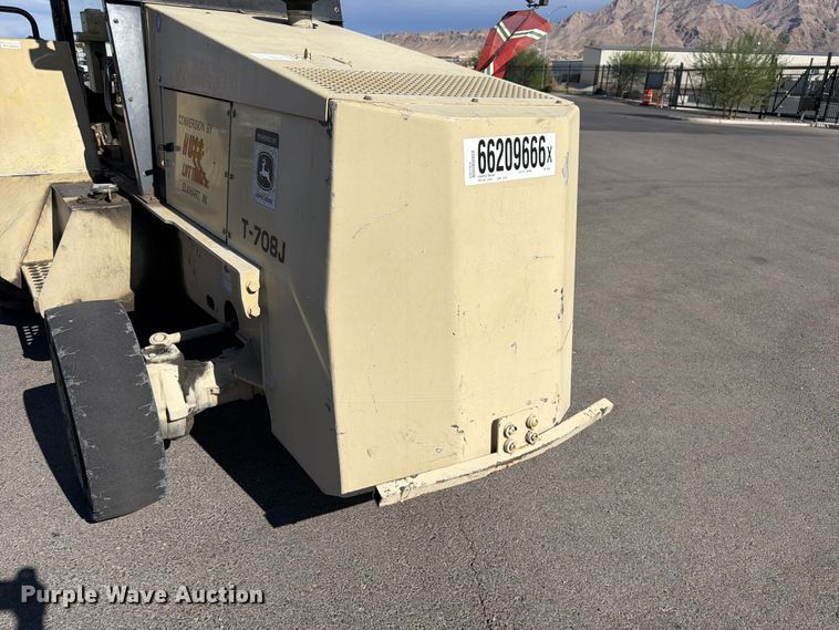 image for item YA4743 2007 Ingersoll Rand T-708J tow tractor
