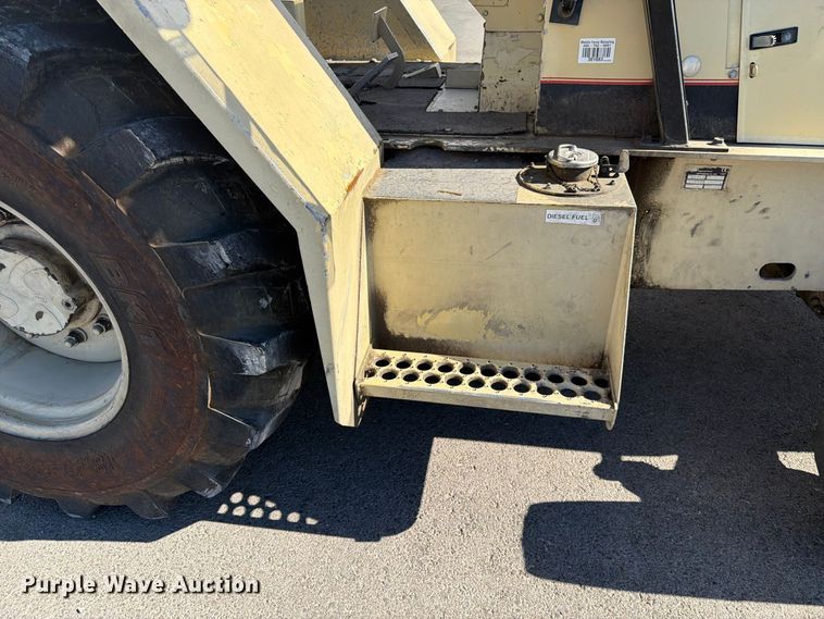 image for item YA4743 2007 Ingersoll Rand T-708J tow tractor