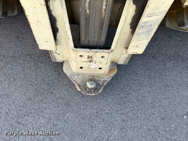 image for item YA4743 2007 Ingersoll Rand T-708J tow tractor