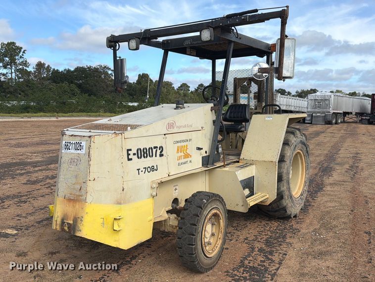 Ingersoll Rand RT708J tow tractor