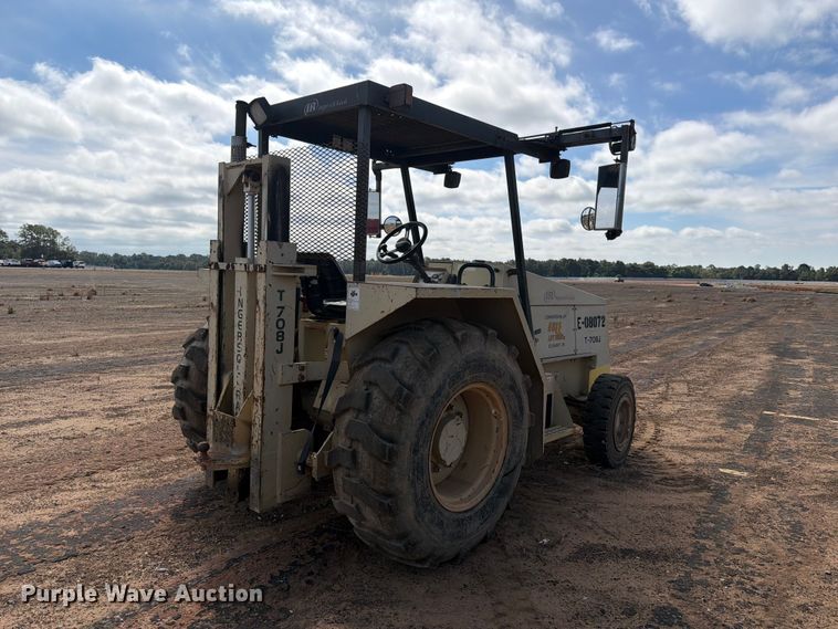 image for item YA4744 Ingersoll Rand RT708J tow tractor