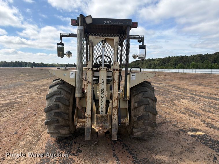 image for item YA4744 Ingersoll Rand RT708J tow tractor