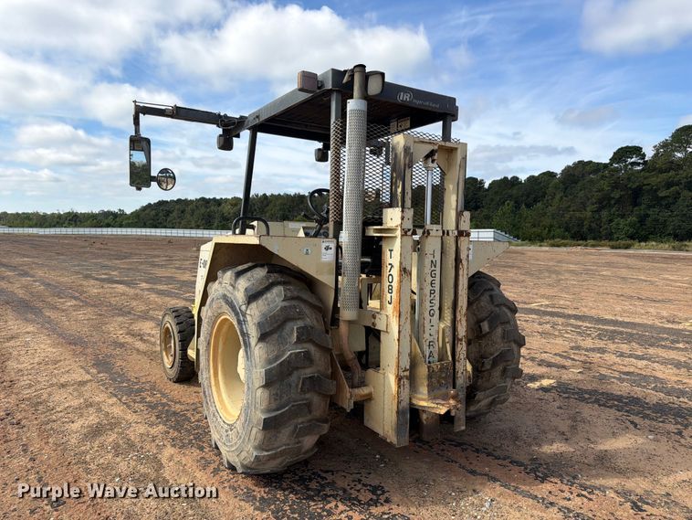 image for item YA4744 Ingersoll Rand RT708J tow tractor