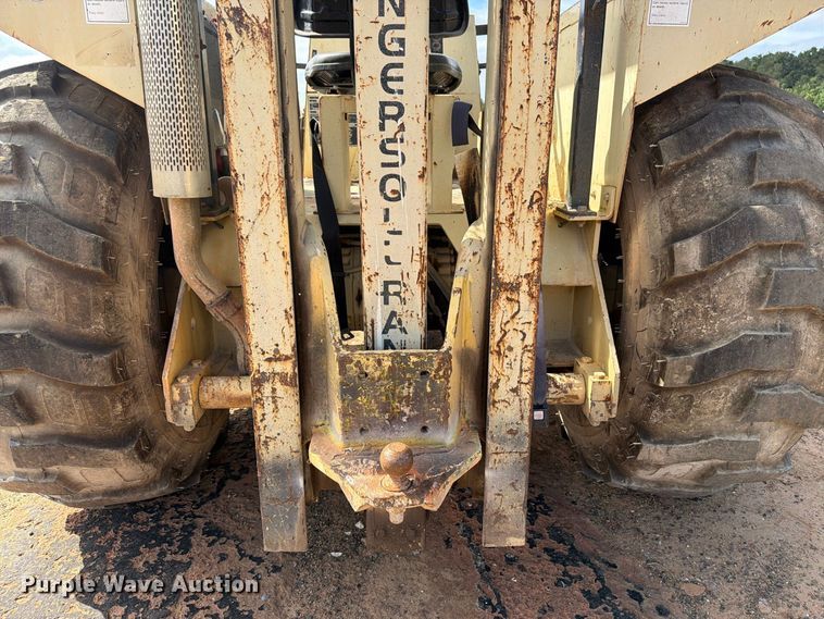 image for item YA4744 Ingersoll Rand RT708J tow tractor