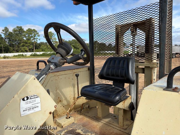 image for item YA4744 Ingersoll Rand RT708J tow tractor