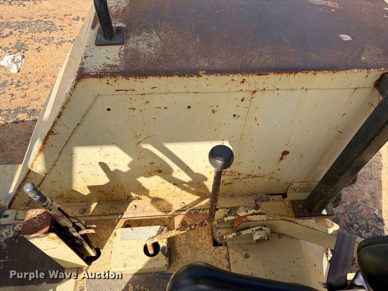 image for item YA4744 Ingersoll Rand RT708J tow tractor
