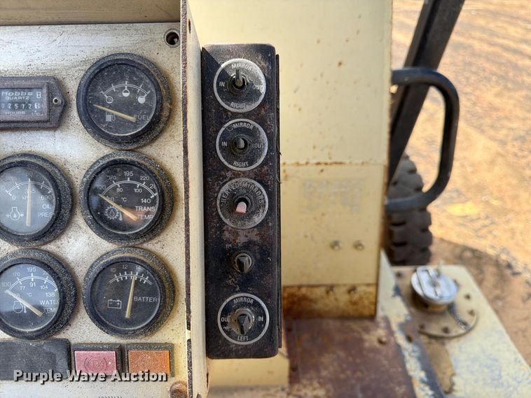 image for item YA4744 Ingersoll Rand RT708J tow tractor