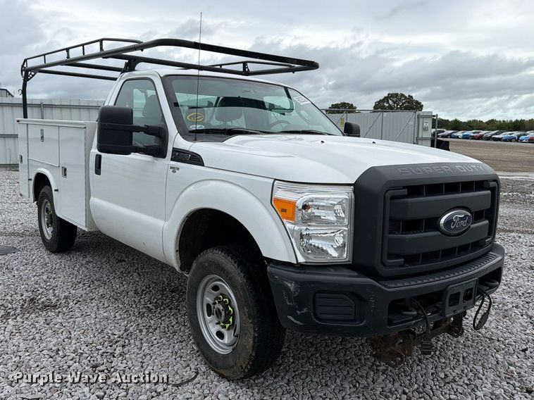 image for item YA4758 2012 Ford F250 Super Duty utility bed pickup truck