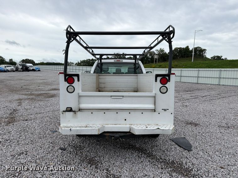 image for item YA4758 2012 Ford F250 Super Duty utility bed pickup truck
