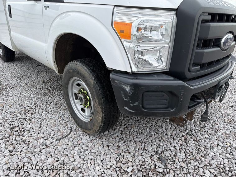 image for item YA4758 2012 Ford F250 Super Duty utility bed pickup truck