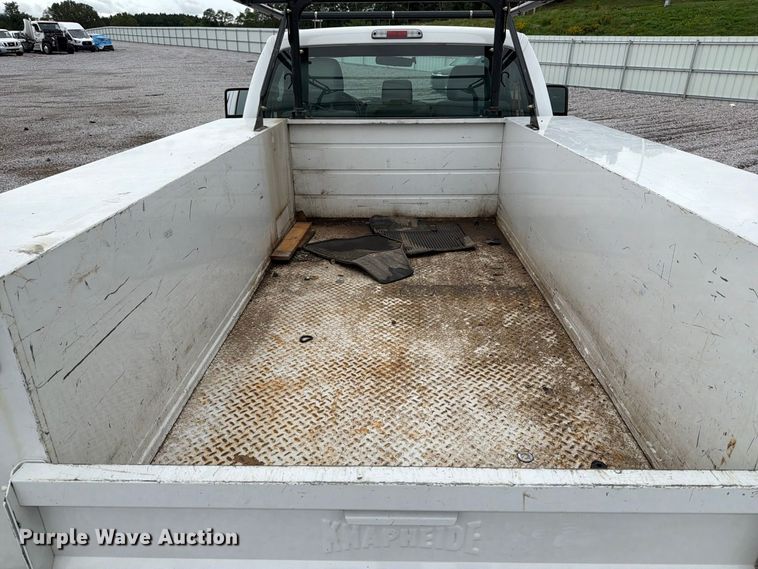 image for item YA4758 2012 Ford F250 Super Duty utility bed pickup truck