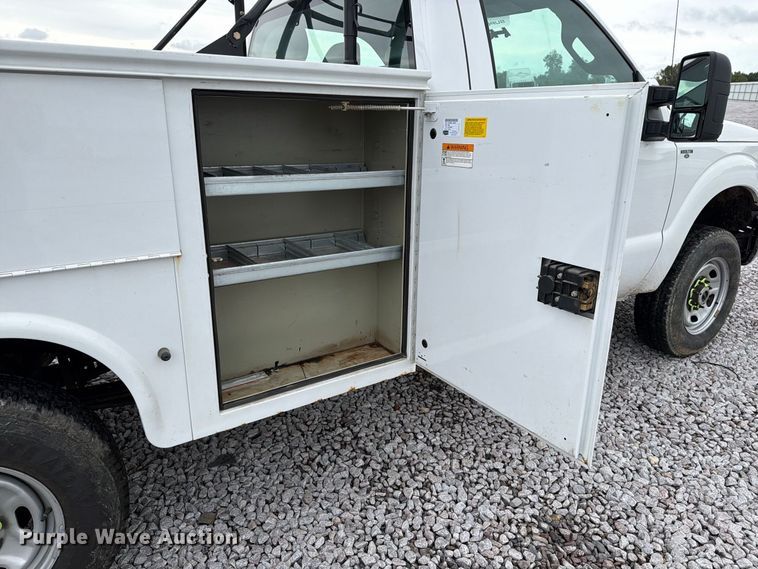 image for item YA4758 2012 Ford F250 Super Duty utility bed pickup truck