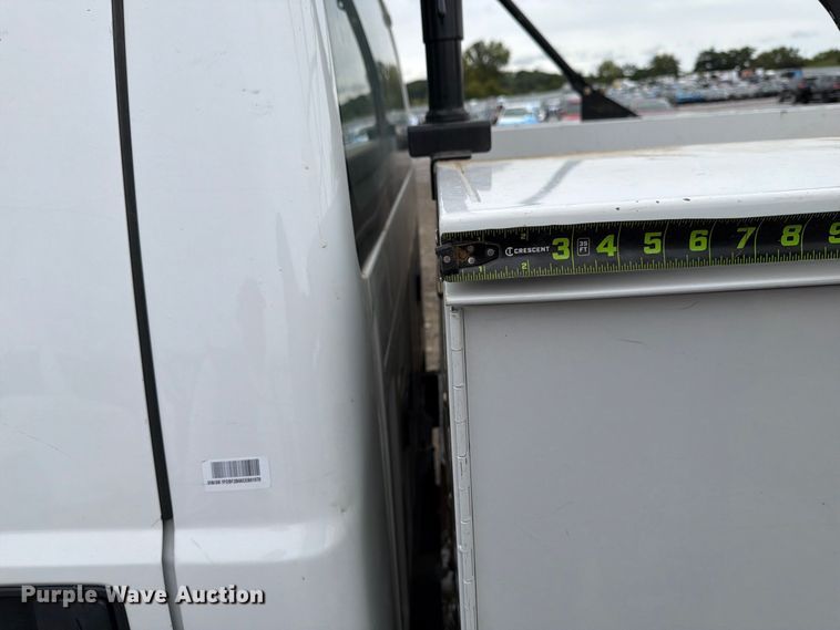 image for item YA4758 2012 Ford F250 Super Duty utility bed pickup truck