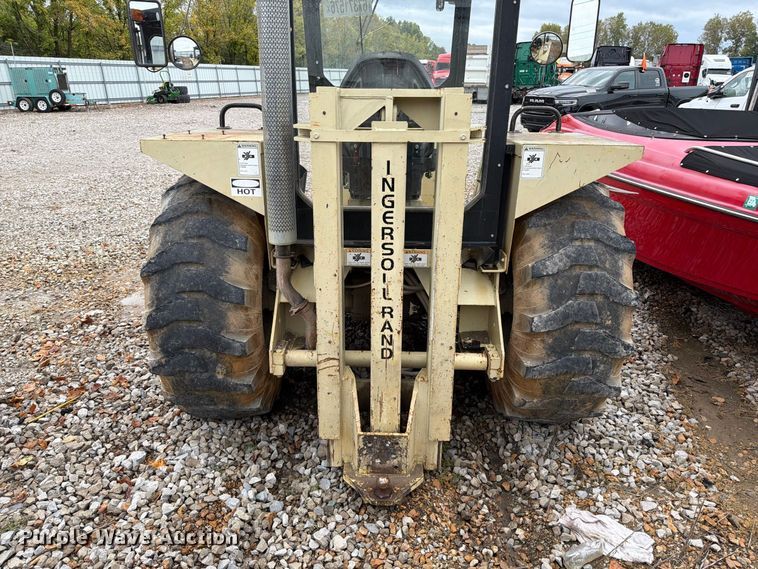 image for item YA4922 1992 Ingersoll-Rand T-708J tow tractor