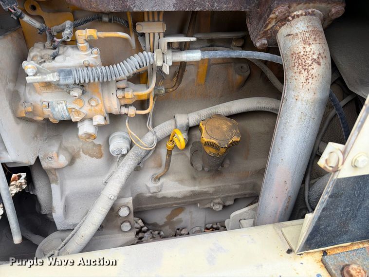 image for item YA4922 1992 Ingersoll-Rand T-708J tow tractor