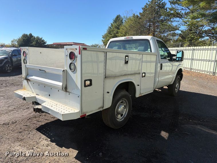 image for item YA5121 2015 Ford F250 Super Duty utility bed pickup truck