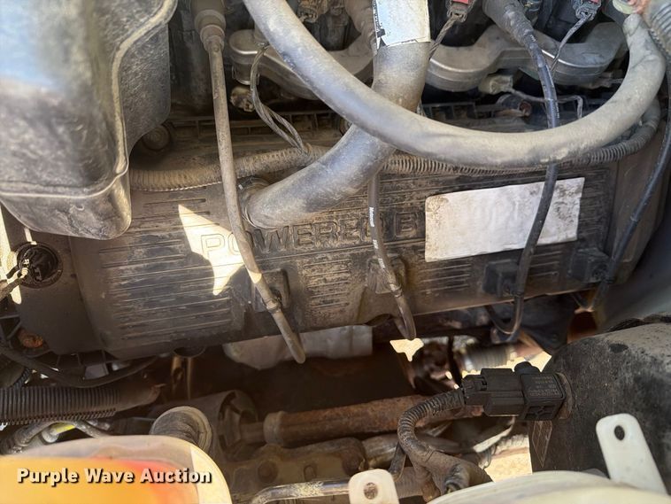 image for item YA5121 2015 Ford F250 Super Duty utility bed pickup truck