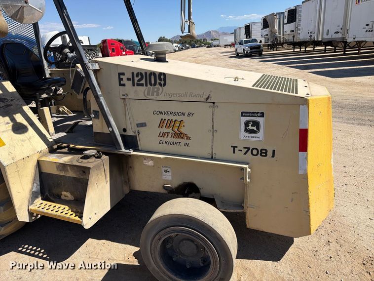 image for item YA5143 2006 Ingersoll Rand T708J tow tractor