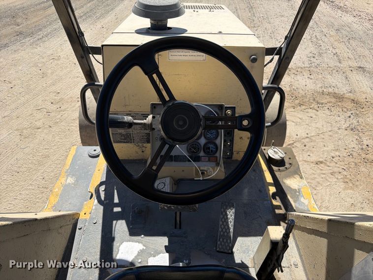 image for item YA5143 2006 Ingersoll Rand T708J tow tractor