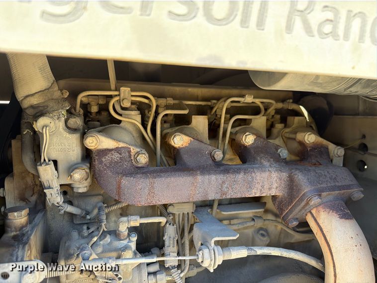 image for item YA5143 2006 Ingersoll Rand T708J tow tractor