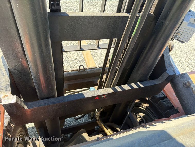 image for item YA5218 2005 Toyota 45 forklift