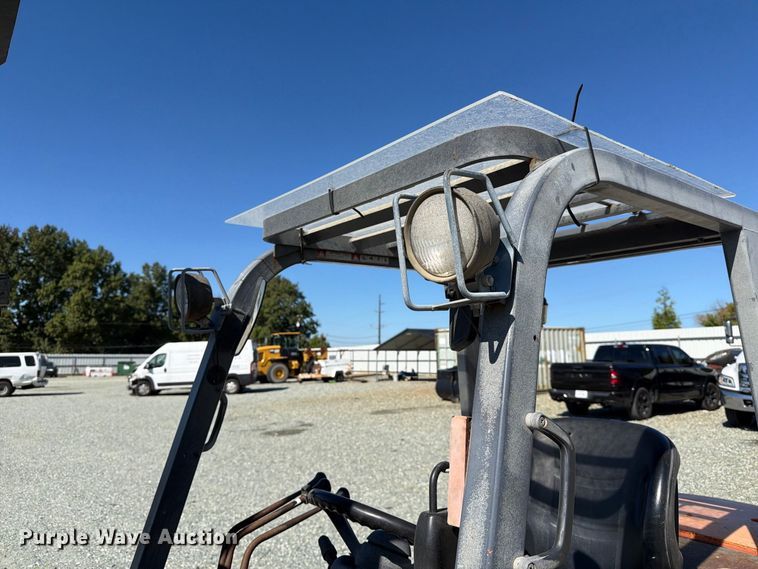 image for item YA5218 2005 Toyota 45 forklift