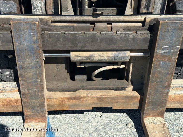 image for item YA5218 2005 Toyota 45 forklift