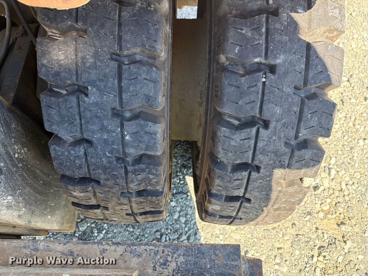 image for item YA5218 2005 Toyota 45 forklift