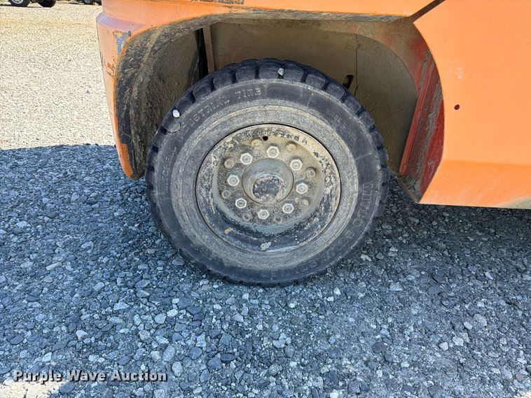 image for item YA5218 2005 Toyota 45 forklift