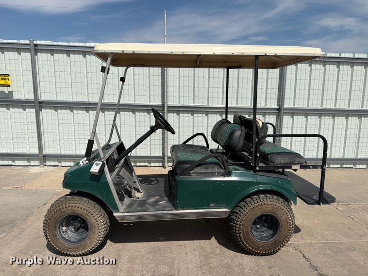 image for item YA5222 2007 Club car EZGO golf cart