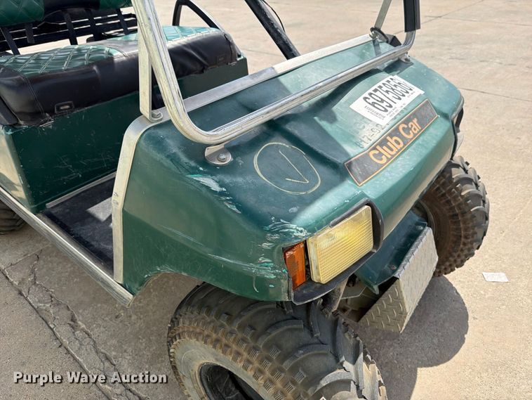 image for item YA5222 2007 Club car EZGO golf cart