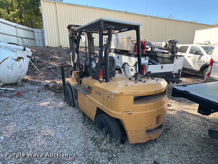 image for item YA5356 1993 Caterpillar GPL40 forklift