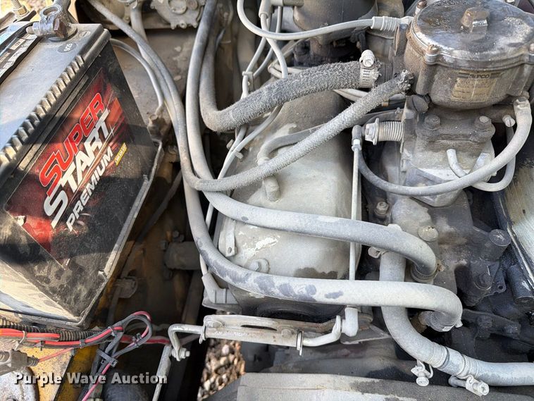 image for item YA5356 1993 Caterpillar GPL40 forklift