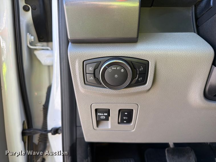 image for item YA5387 2019 Ford F150 Ext. Cab pickup truck