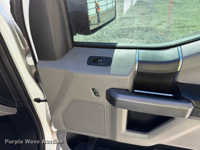 image for item YA5387 2019 Ford F150 Ext. Cab pickup truck