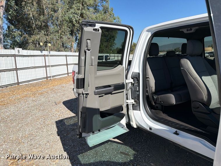 image for item YA5387 2019 Ford F150 Ext. Cab pickup truck