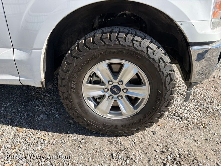 image for item YA5387 2019 Ford F150 Ext. Cab pickup truck