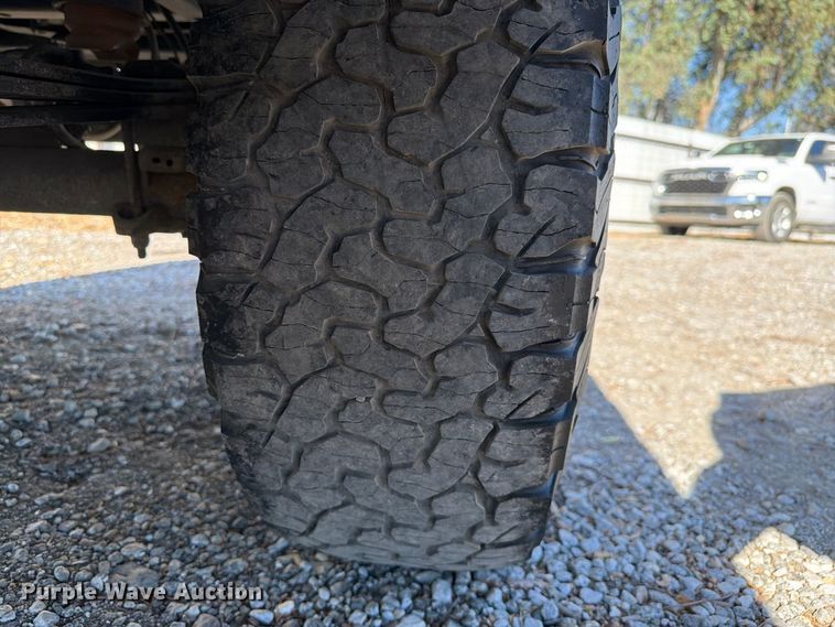 image for item YA5387 2019 Ford F150 Ext. Cab pickup truck