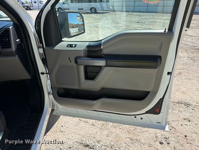 image for item YA5388 2019 Ford F150 Ext. Cab pickup truck
