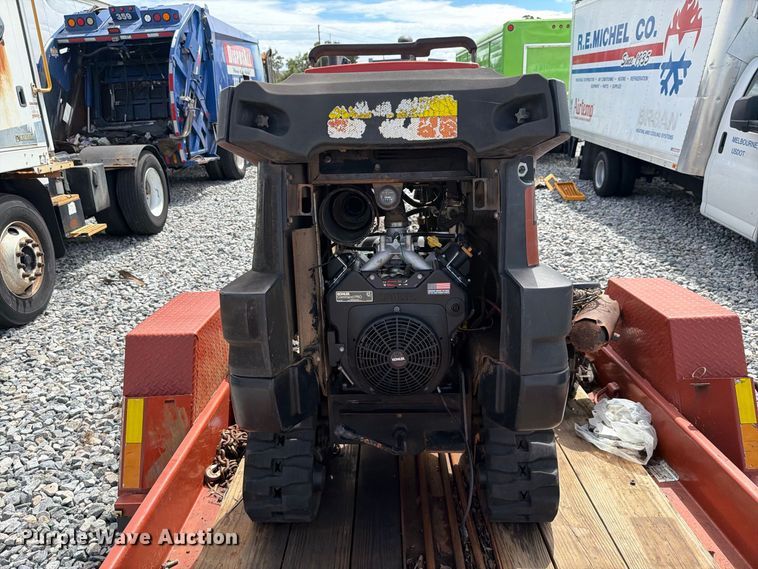 image for item YA5473 2015 Ditch Witch R300 cable plow